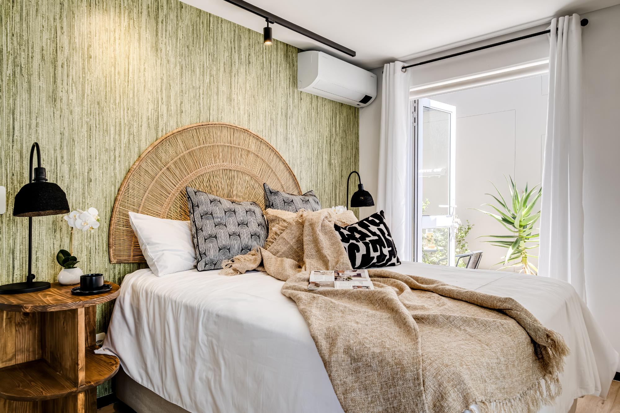 property_[object Object]_13