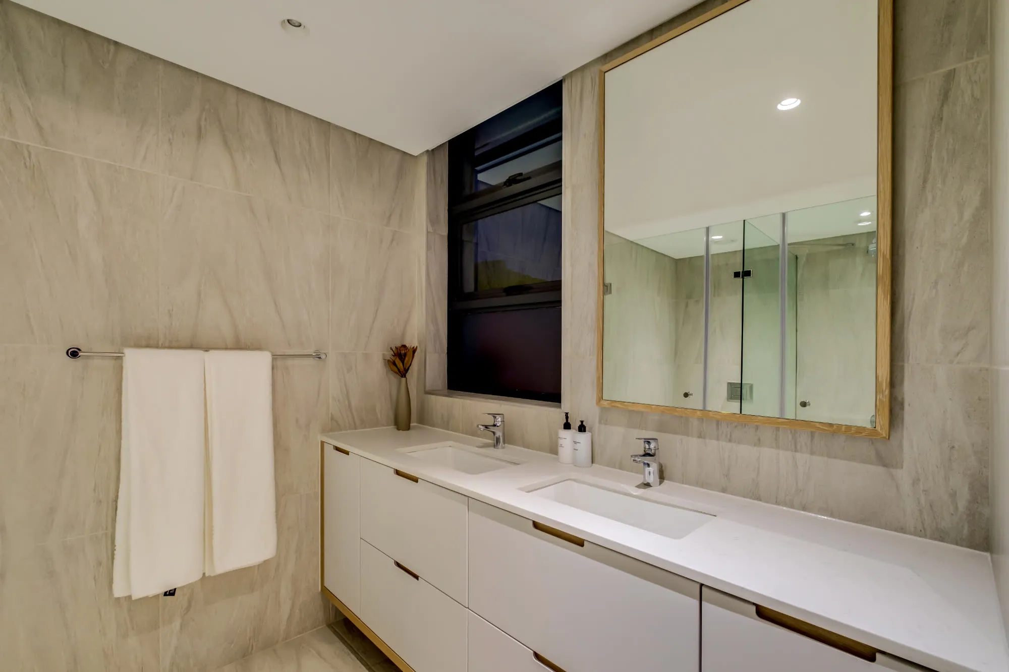 property_[object Object]_25