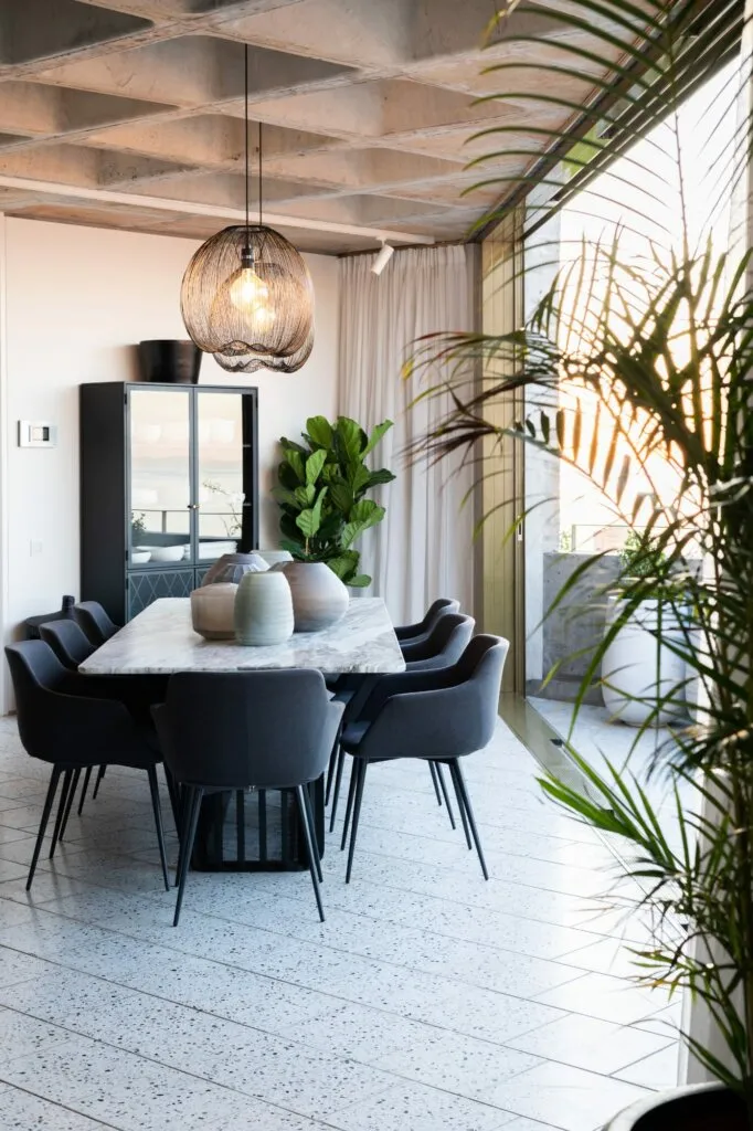 property_[object Object]_6