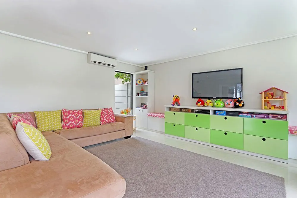 property_[object Object]_9