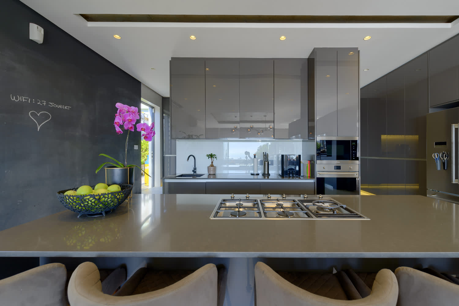 property_[object Object]_18