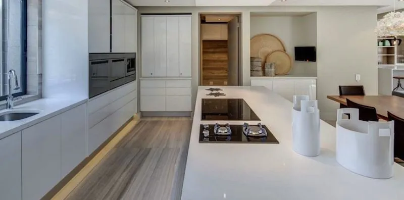 property_[object Object]_10