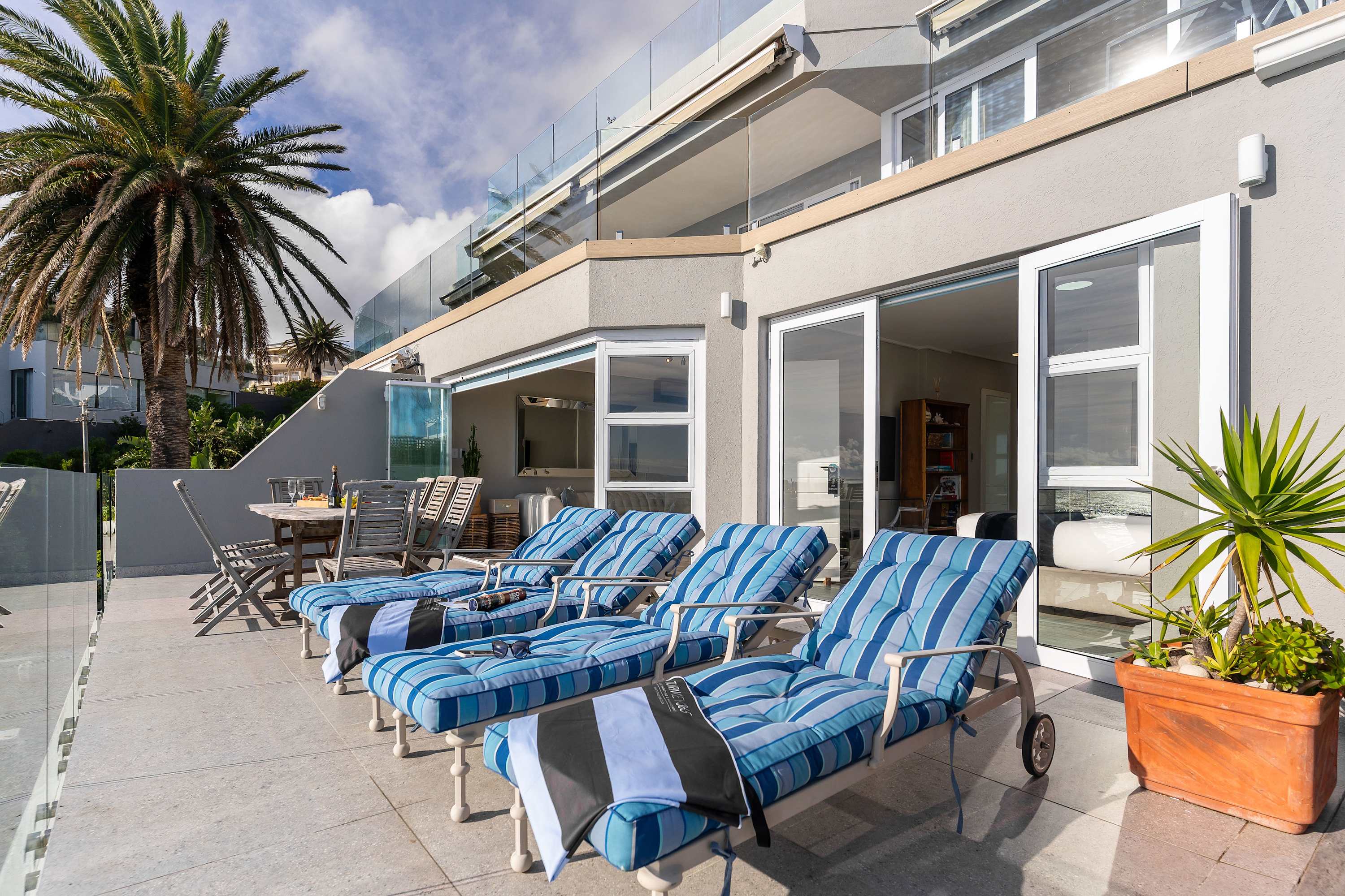 property_[object Object]_28