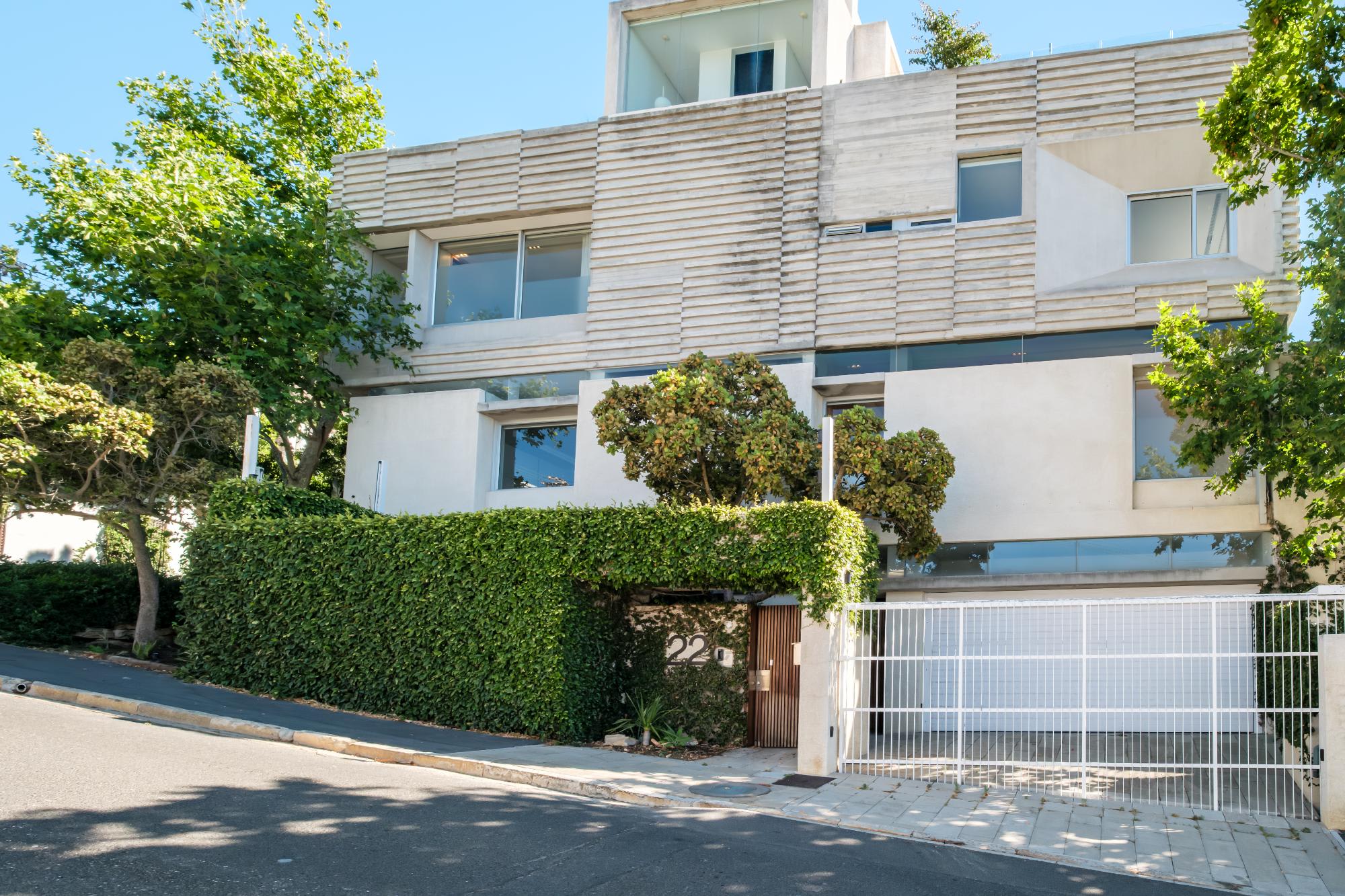 property_[object Object]_40