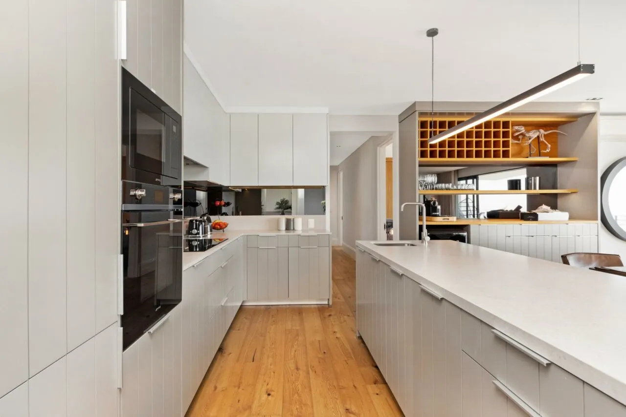 property_[object Object]_17