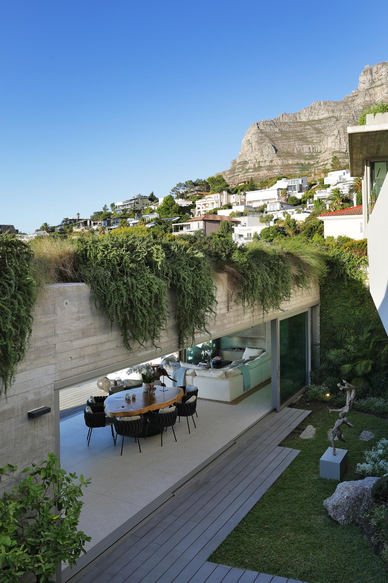 property_[object Object]_28