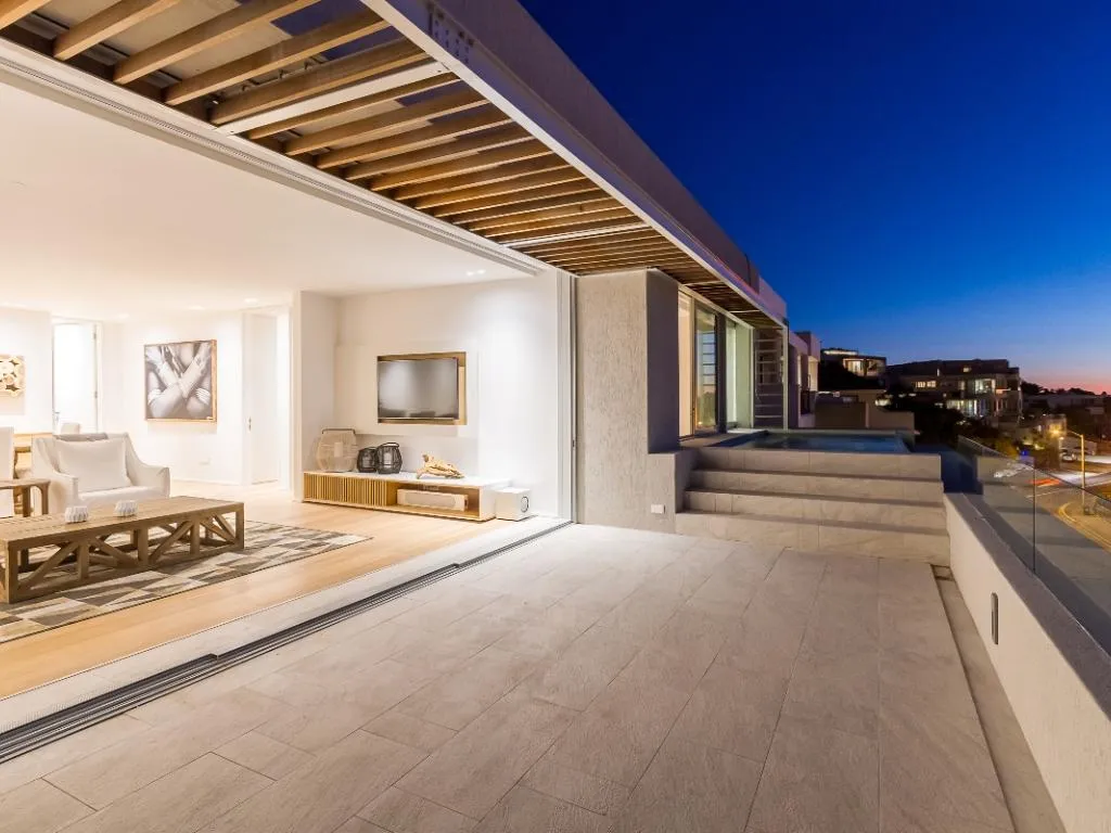 property_[object Object]_16