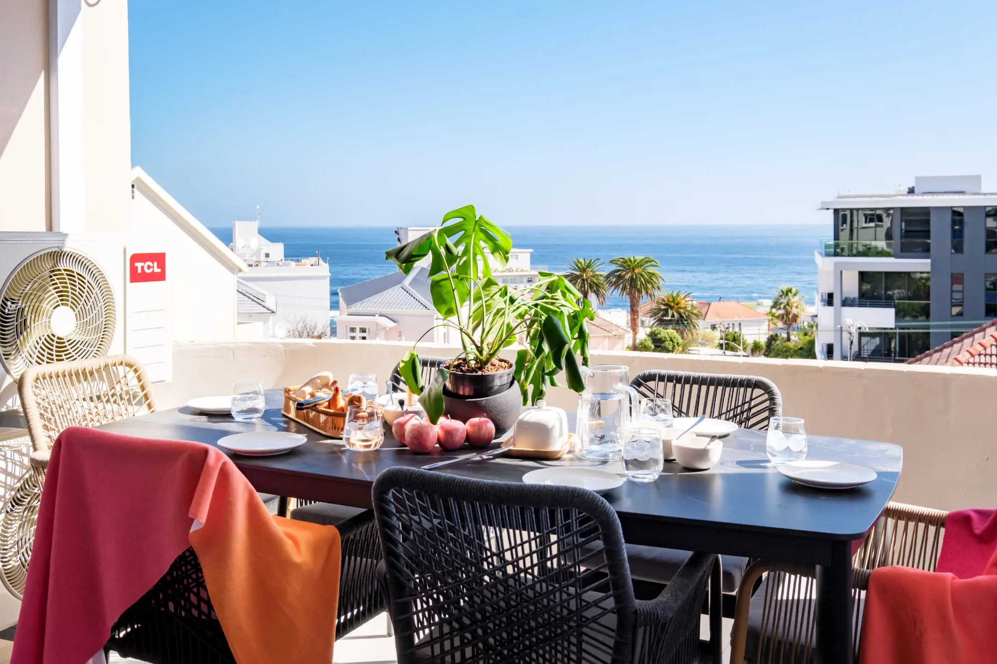Alanda, Bantry Bay