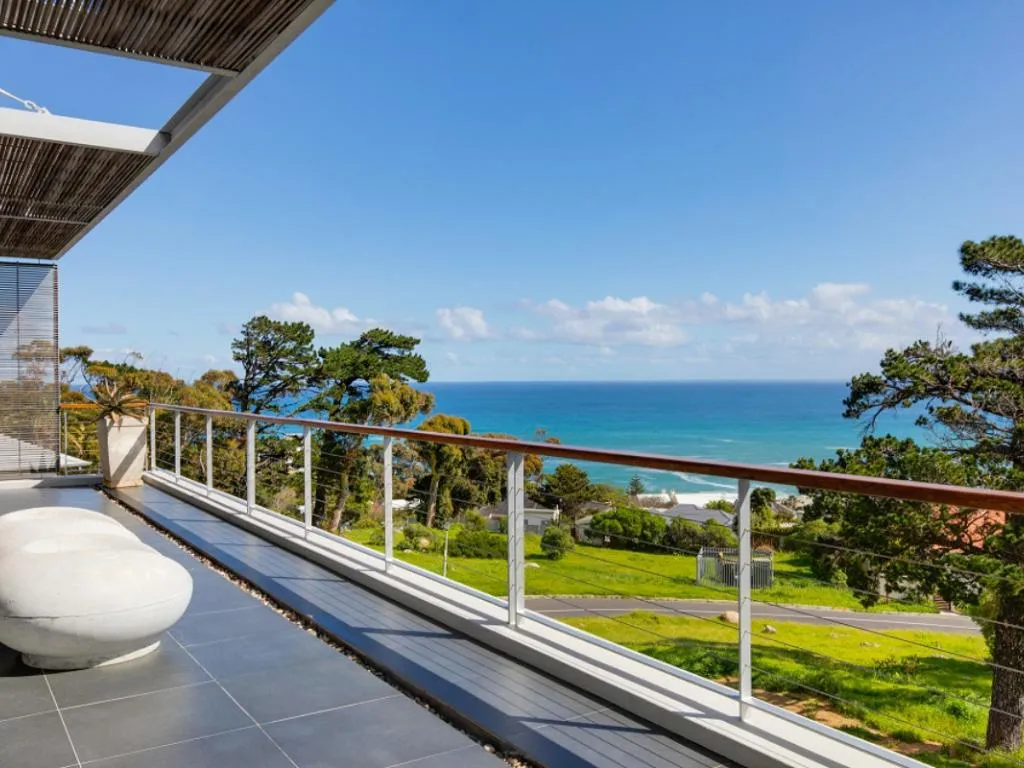 Ocean Vista Villa, Bakoven