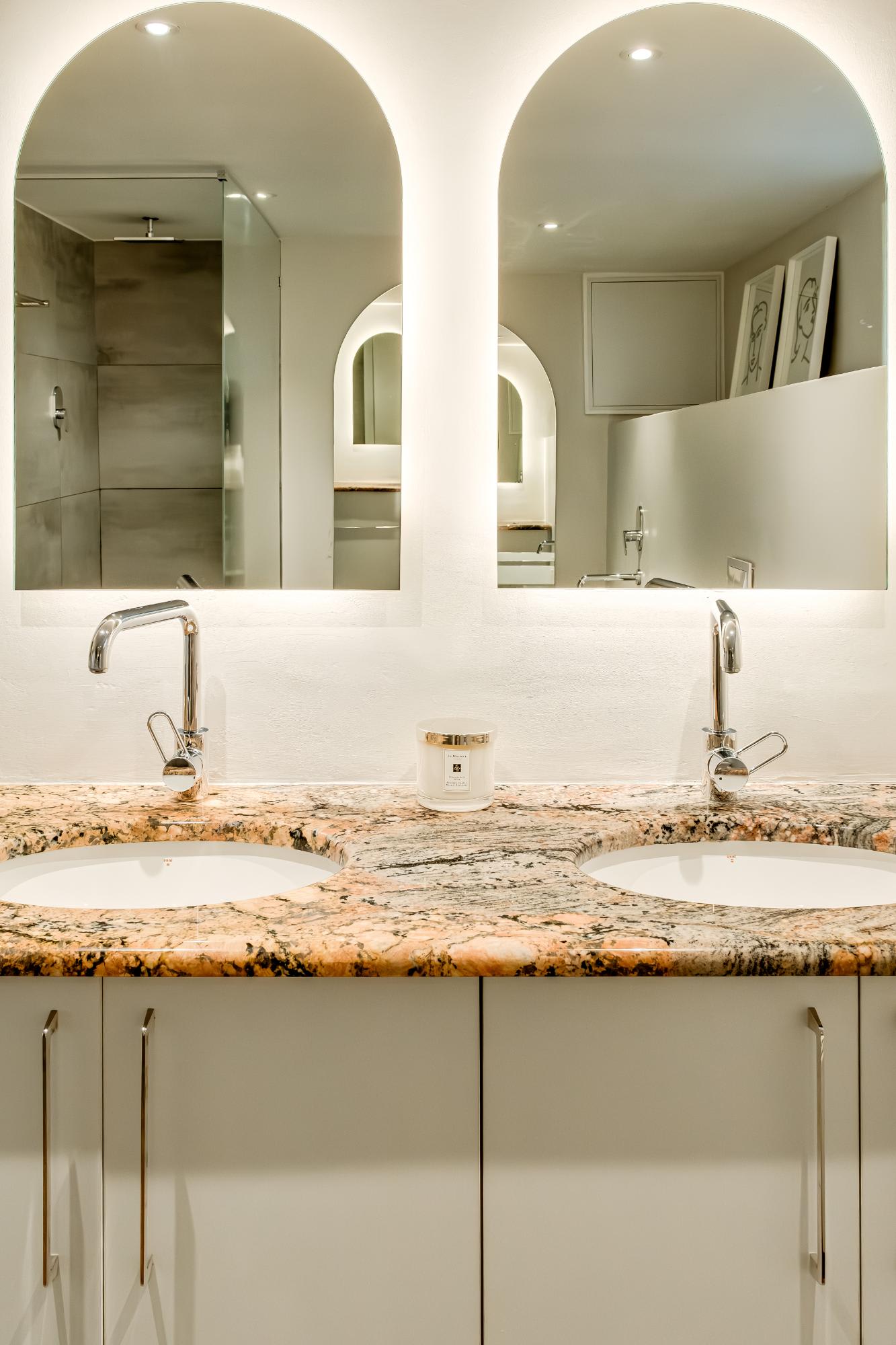 property_[object Object]_19