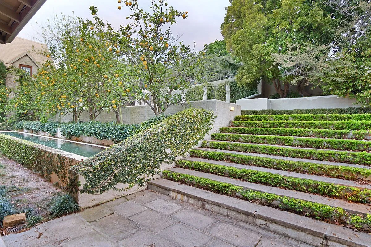 property_[object Object]_18