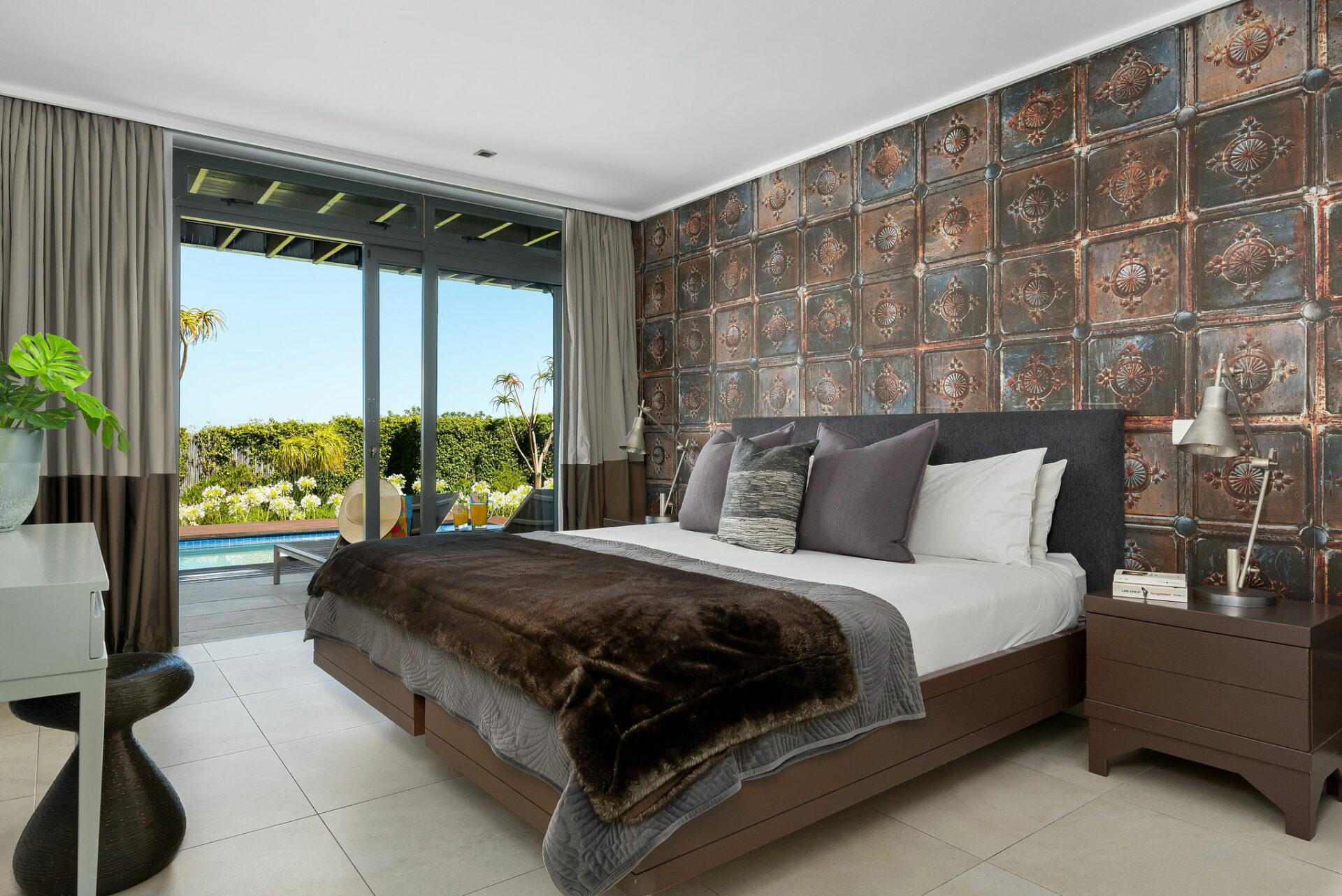 property_[object Object]_8