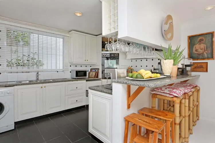 property_[object Object]_10