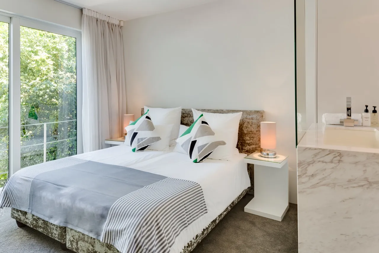 property_[object Object]_8