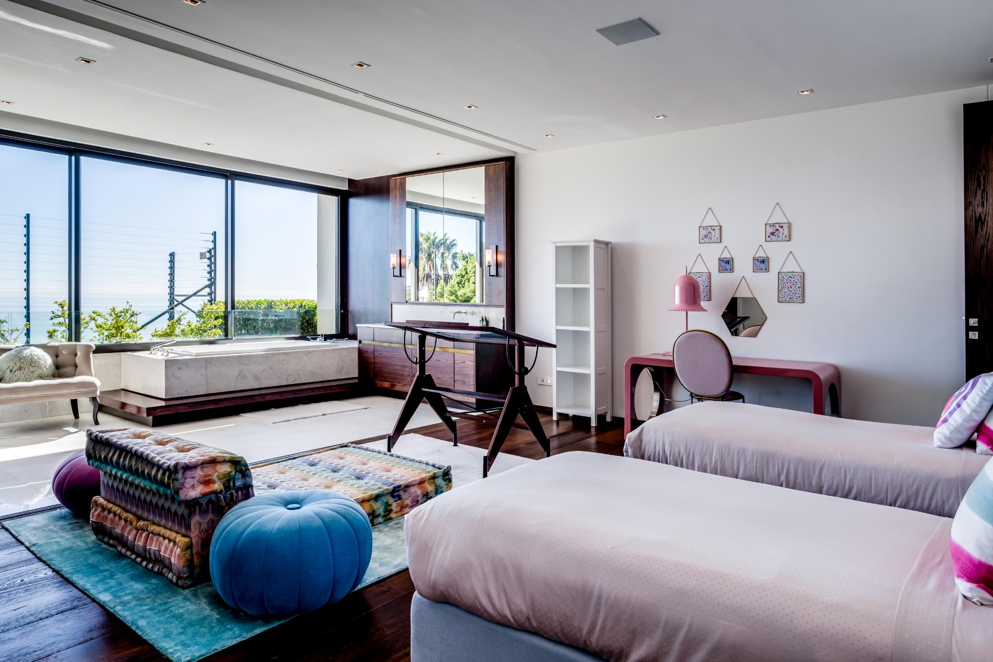 property_[object Object]_31