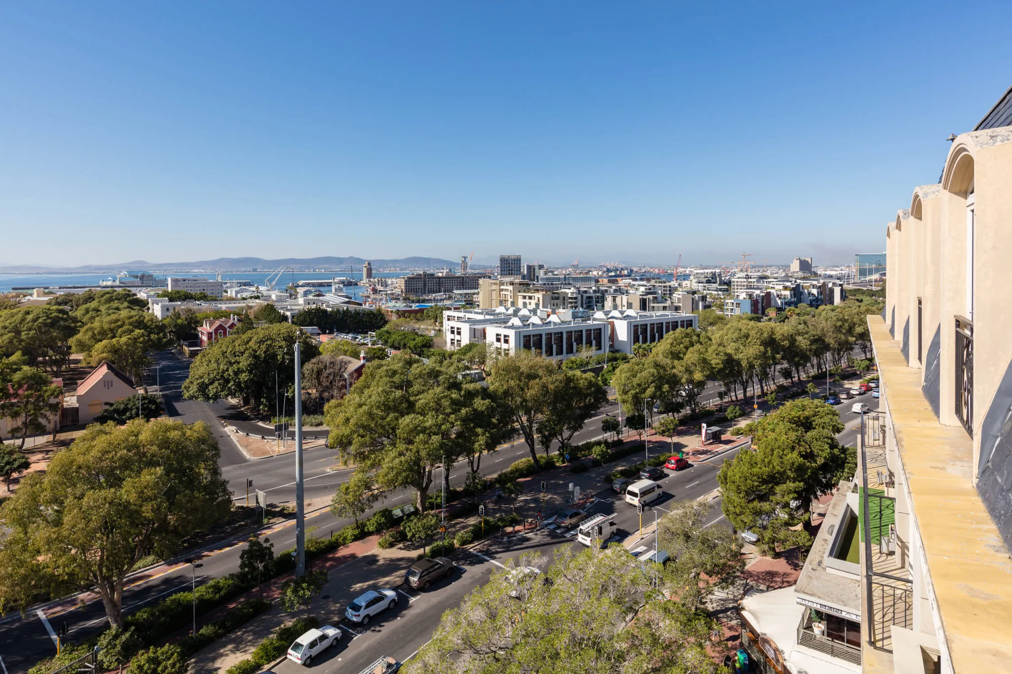 705 Cape Royale, Green Point