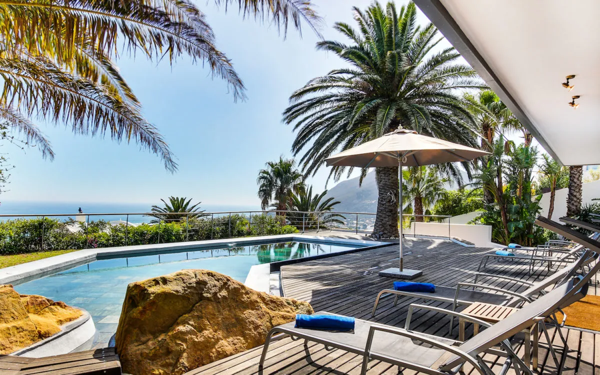 Francolin Road Villa, Bakoven