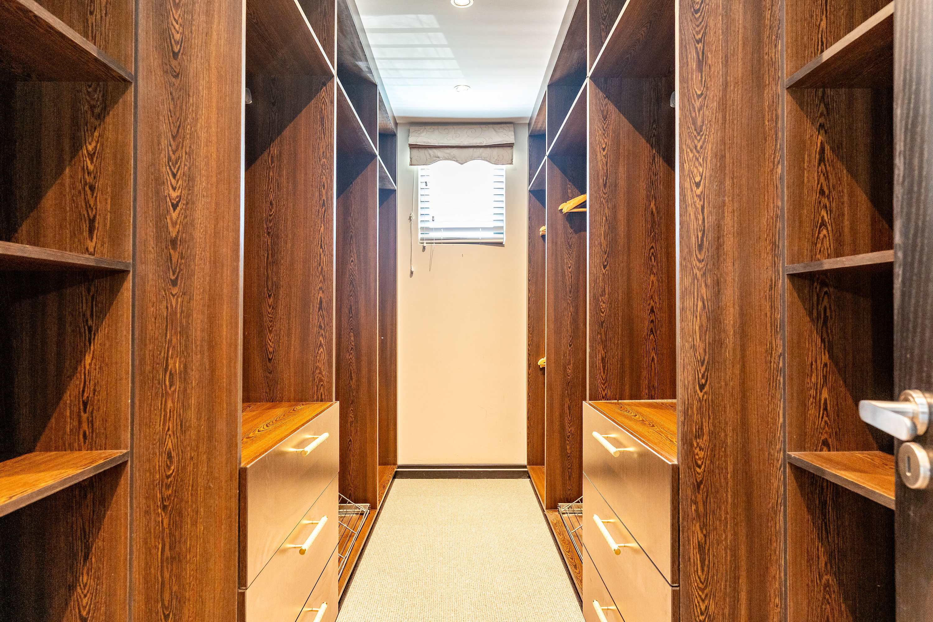 property_[object Object]_23