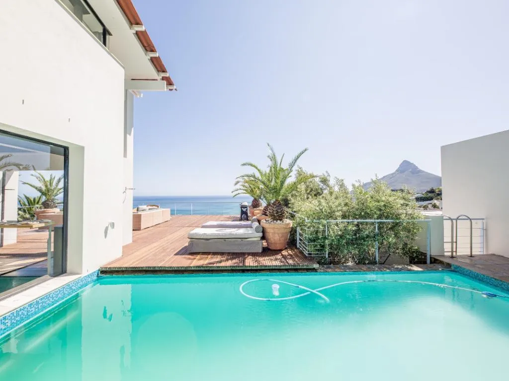 Seventy Eight Camps Bay, Bakoven