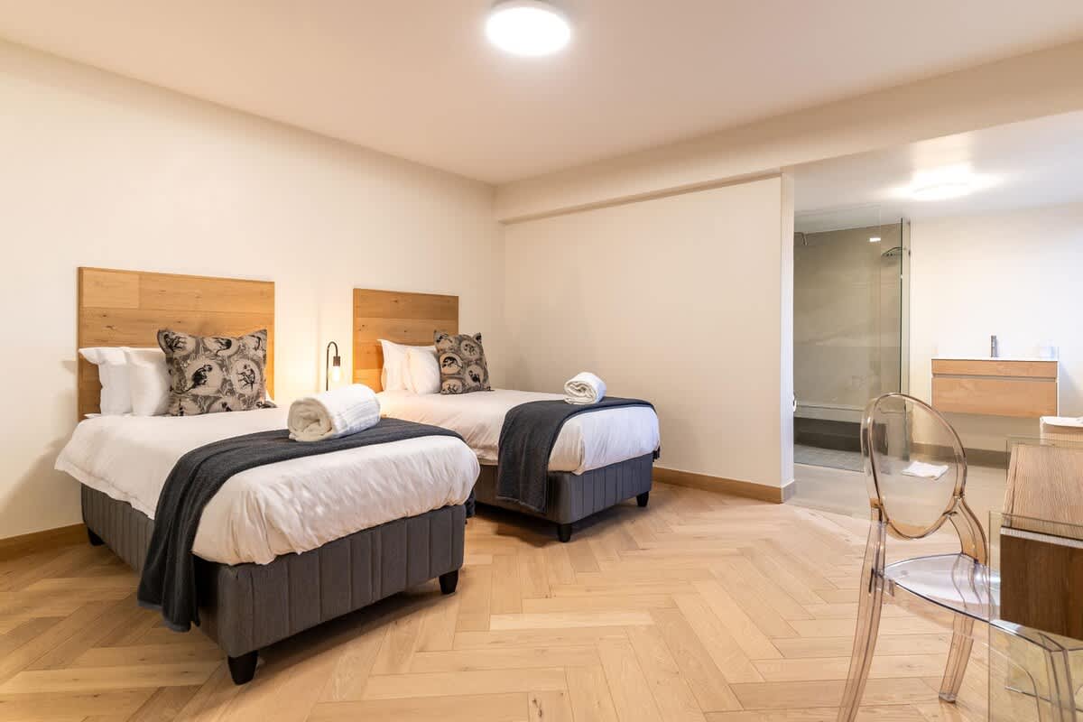 property_[object Object]_18