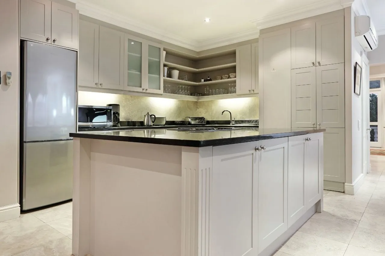 property_[object Object]_14