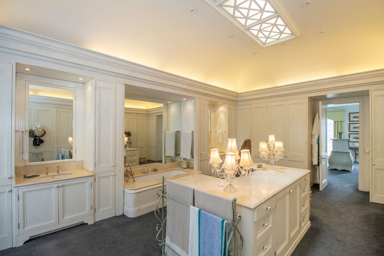 property_[object Object]_27