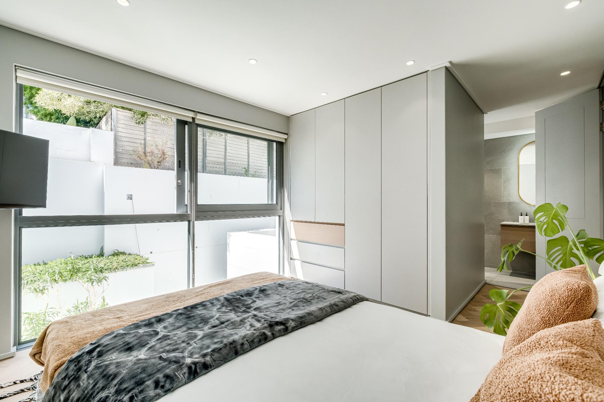 property_[object Object]_33