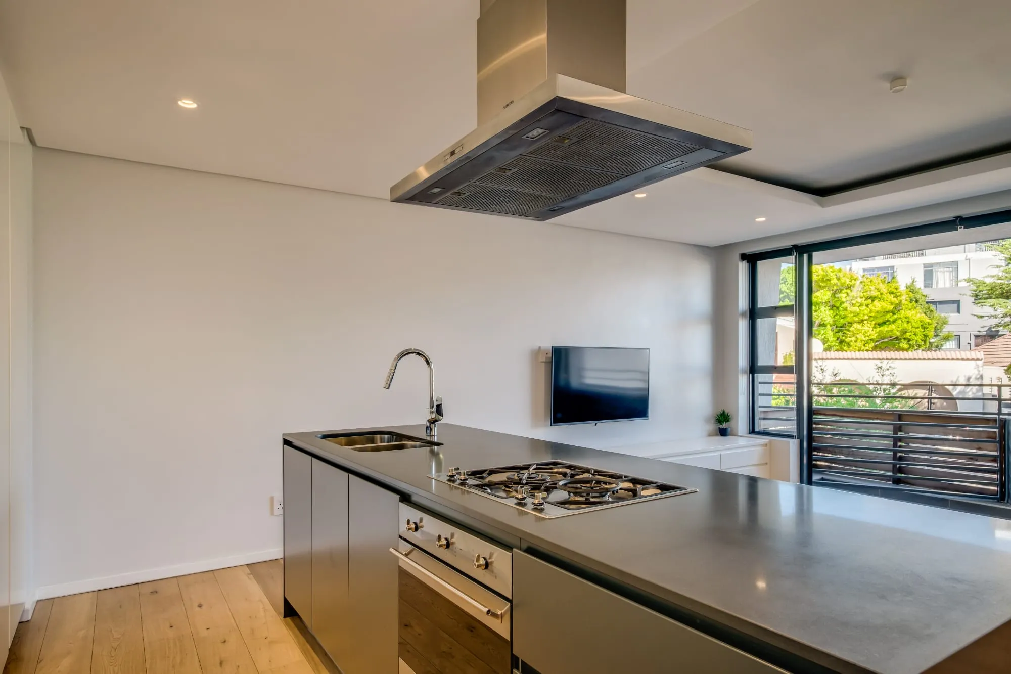 property_[object Object]_4