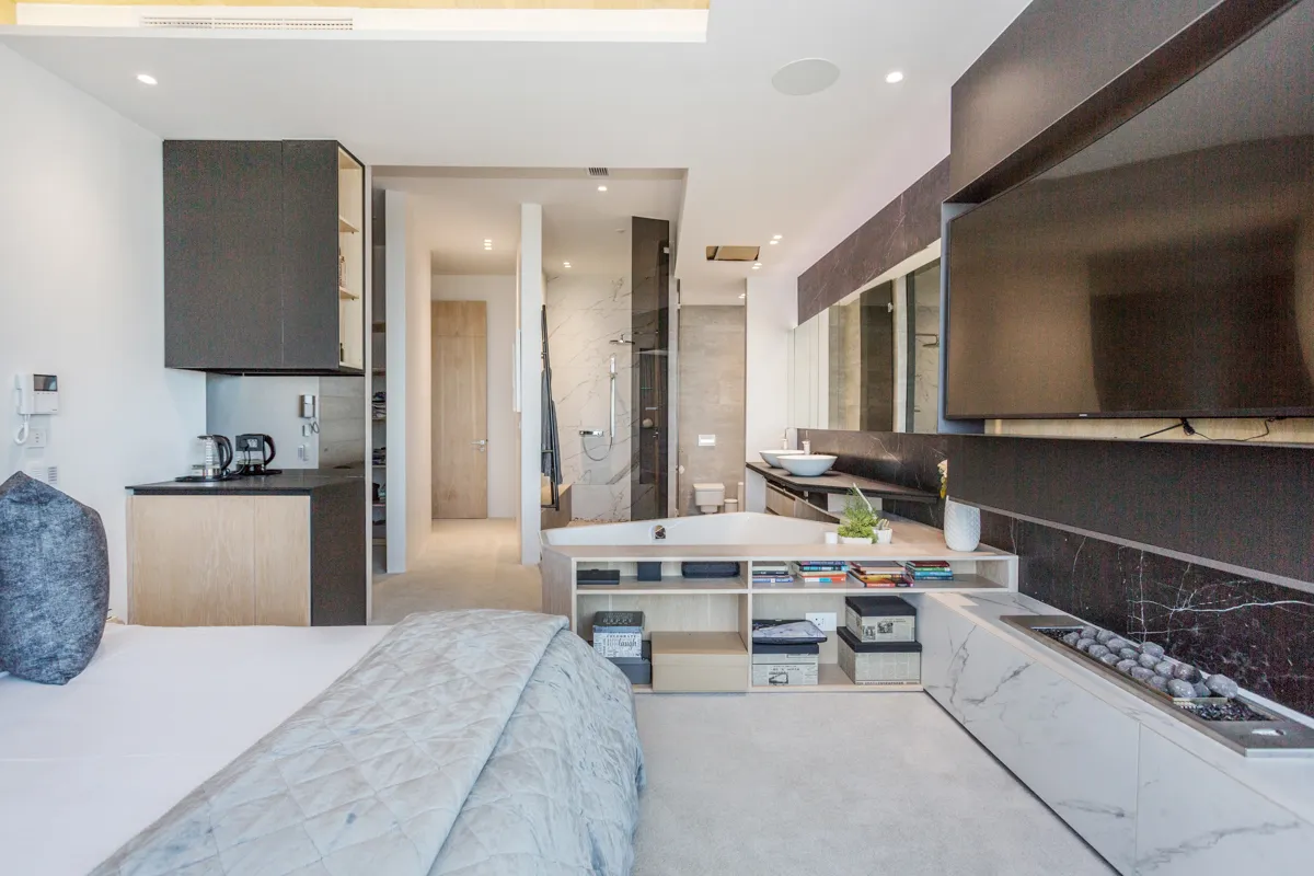 property_[object Object]_13