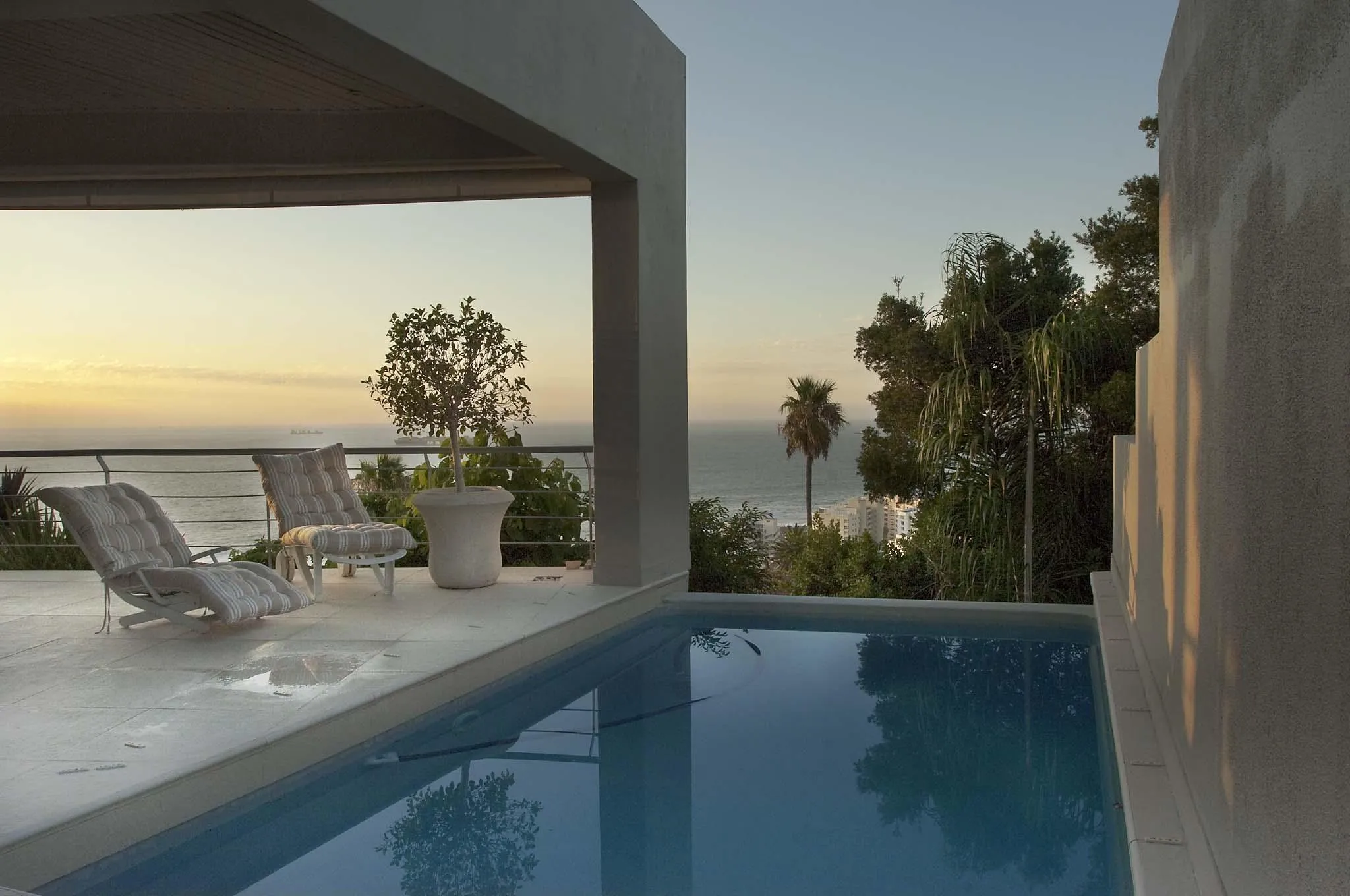 property_[object Object]_12