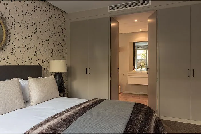 property_[object Object]_19