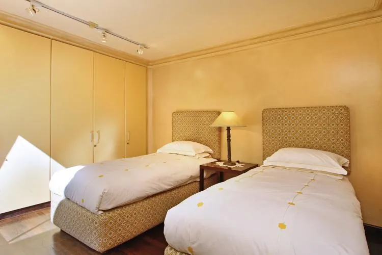 property_[object Object]_4