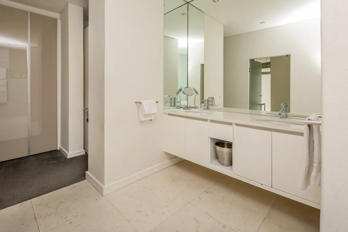 property_[object Object]_32