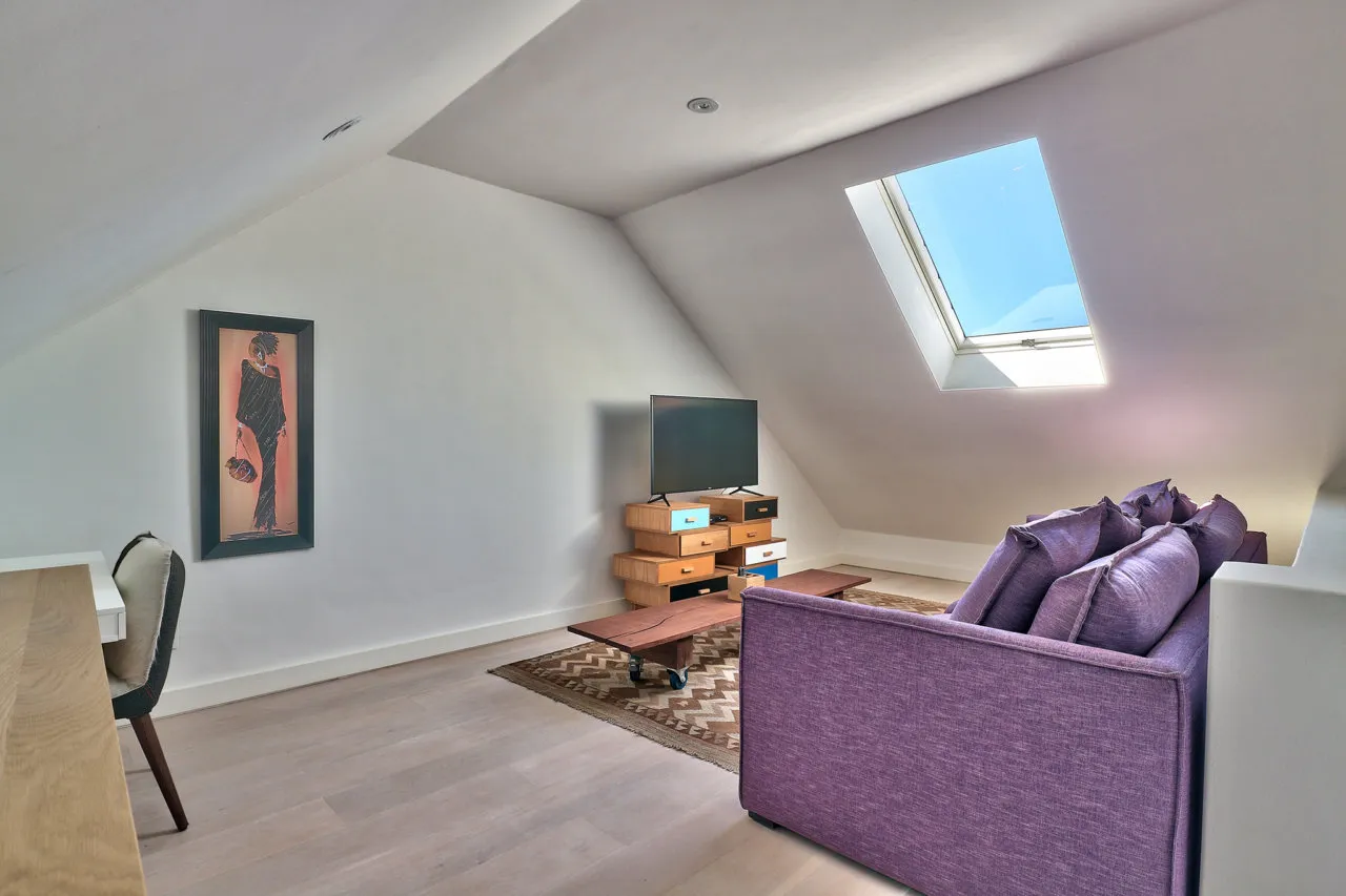 property_[object Object]_10