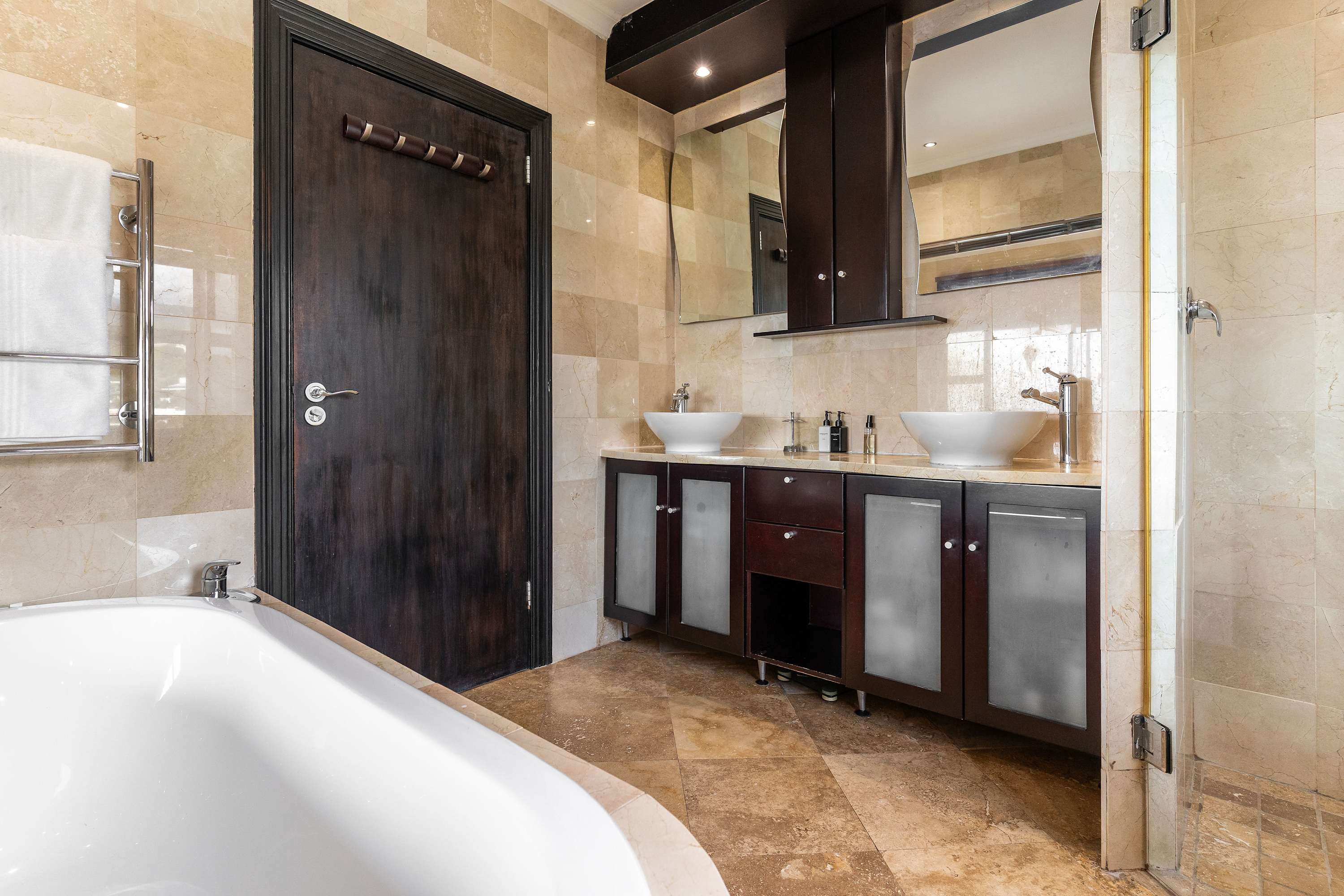 property_[object Object]_18