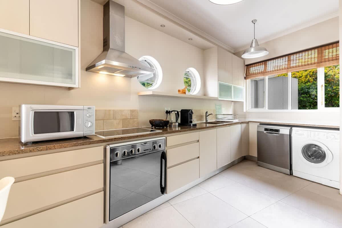 property_[object Object]_10