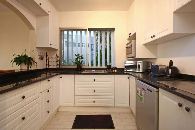 property_[object Object]_6