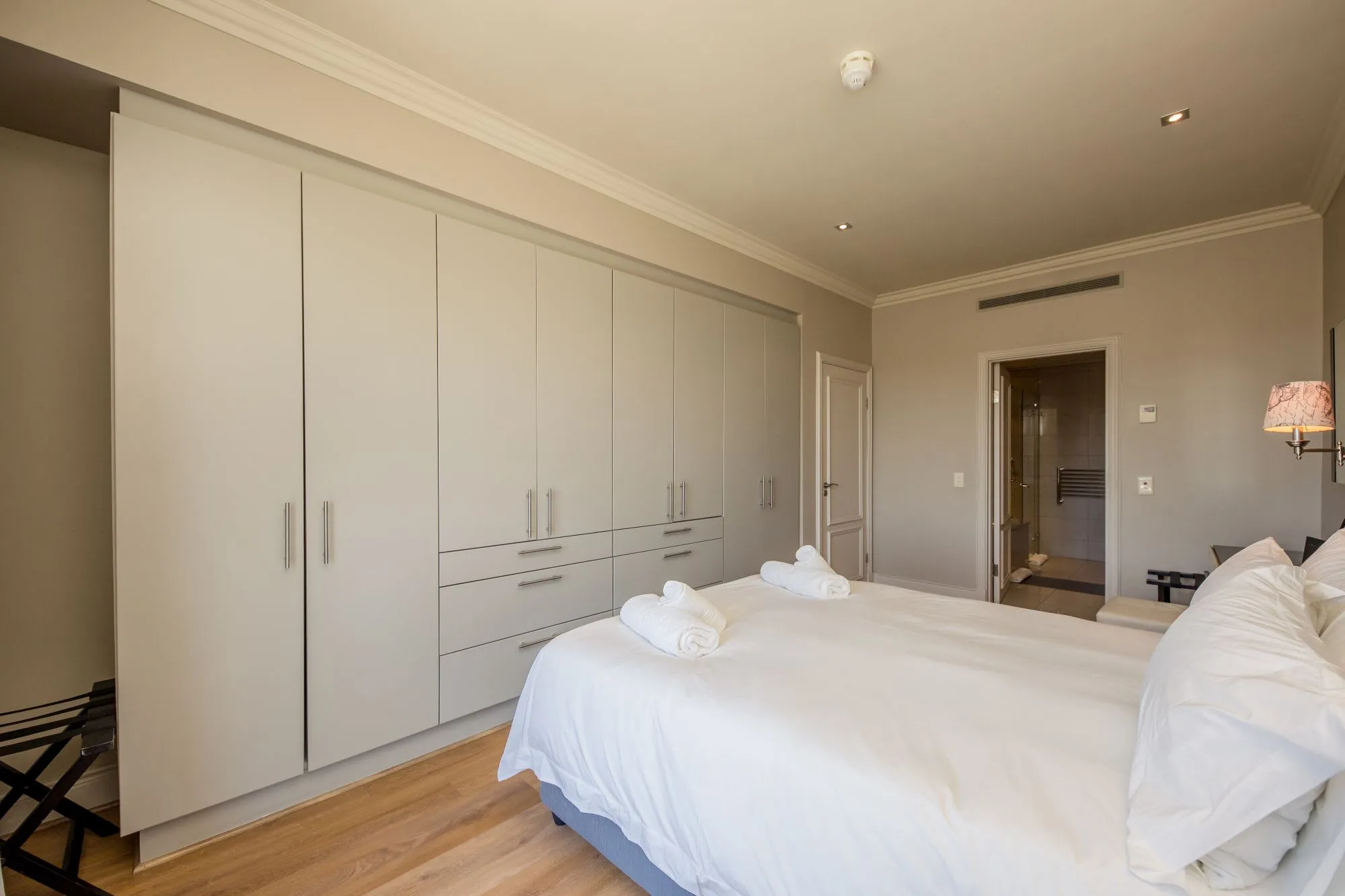 property_[object Object]_23