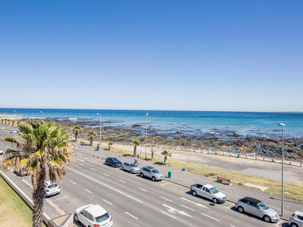 Atlantic Views, Mouille Point