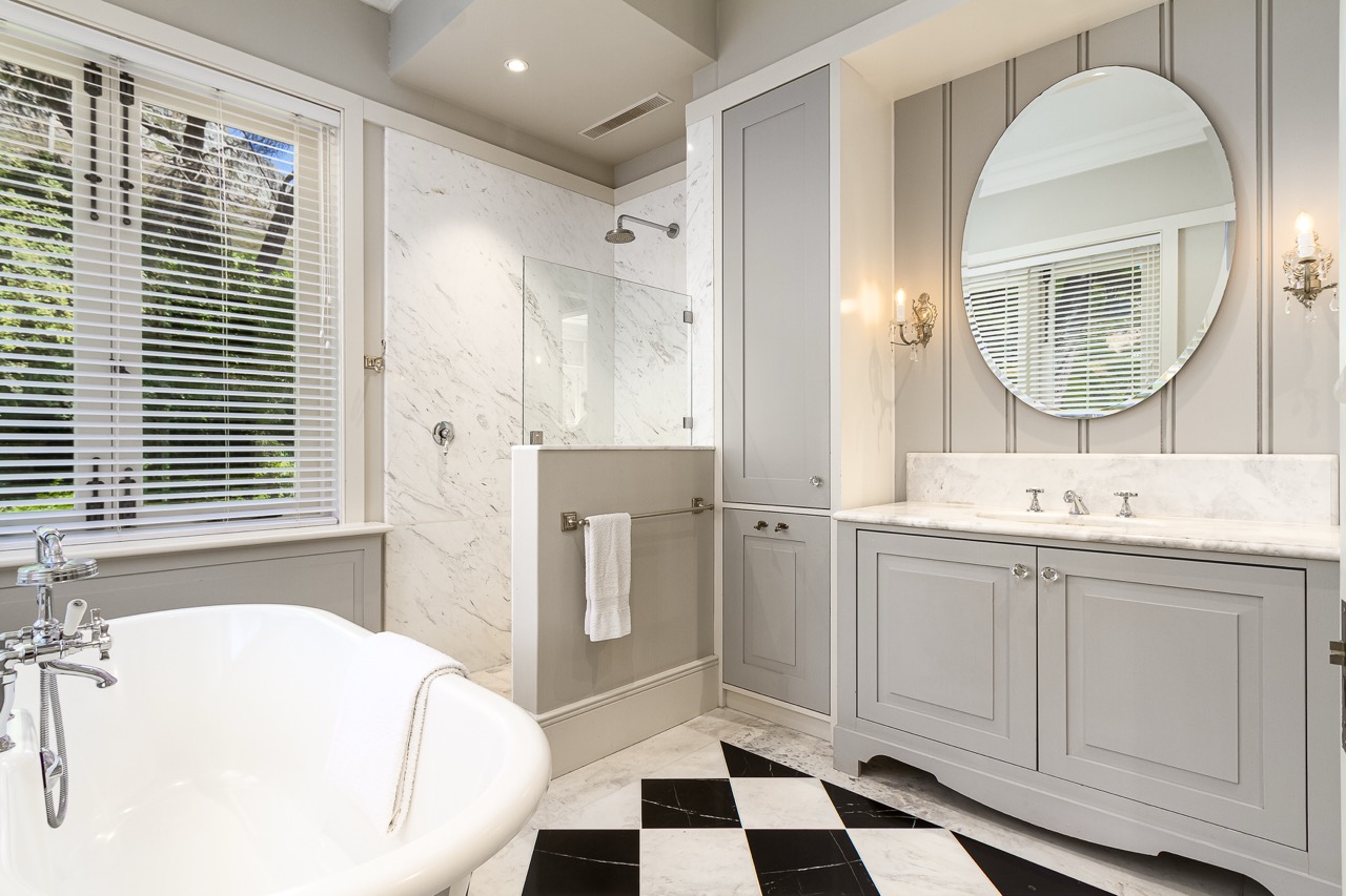 property_[object Object]_7