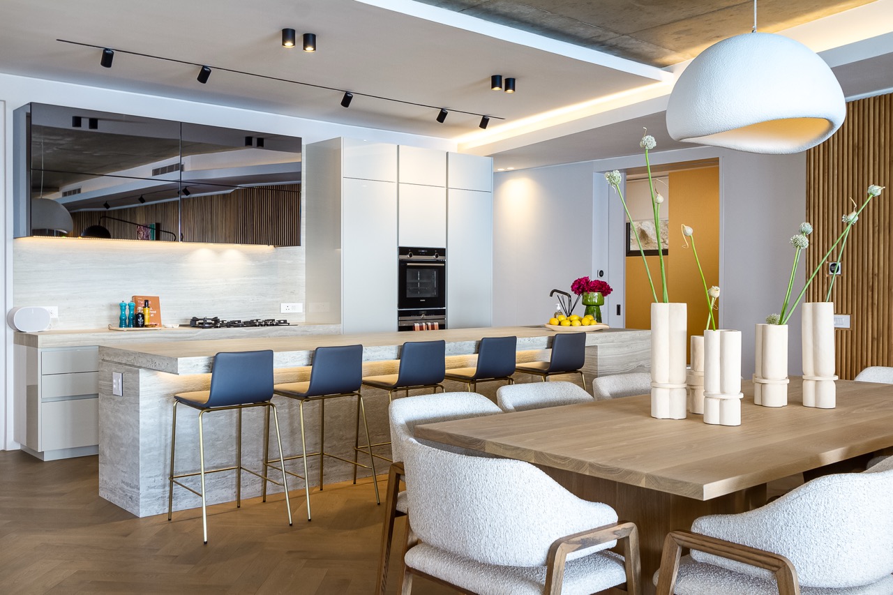 property_[object Object]_10