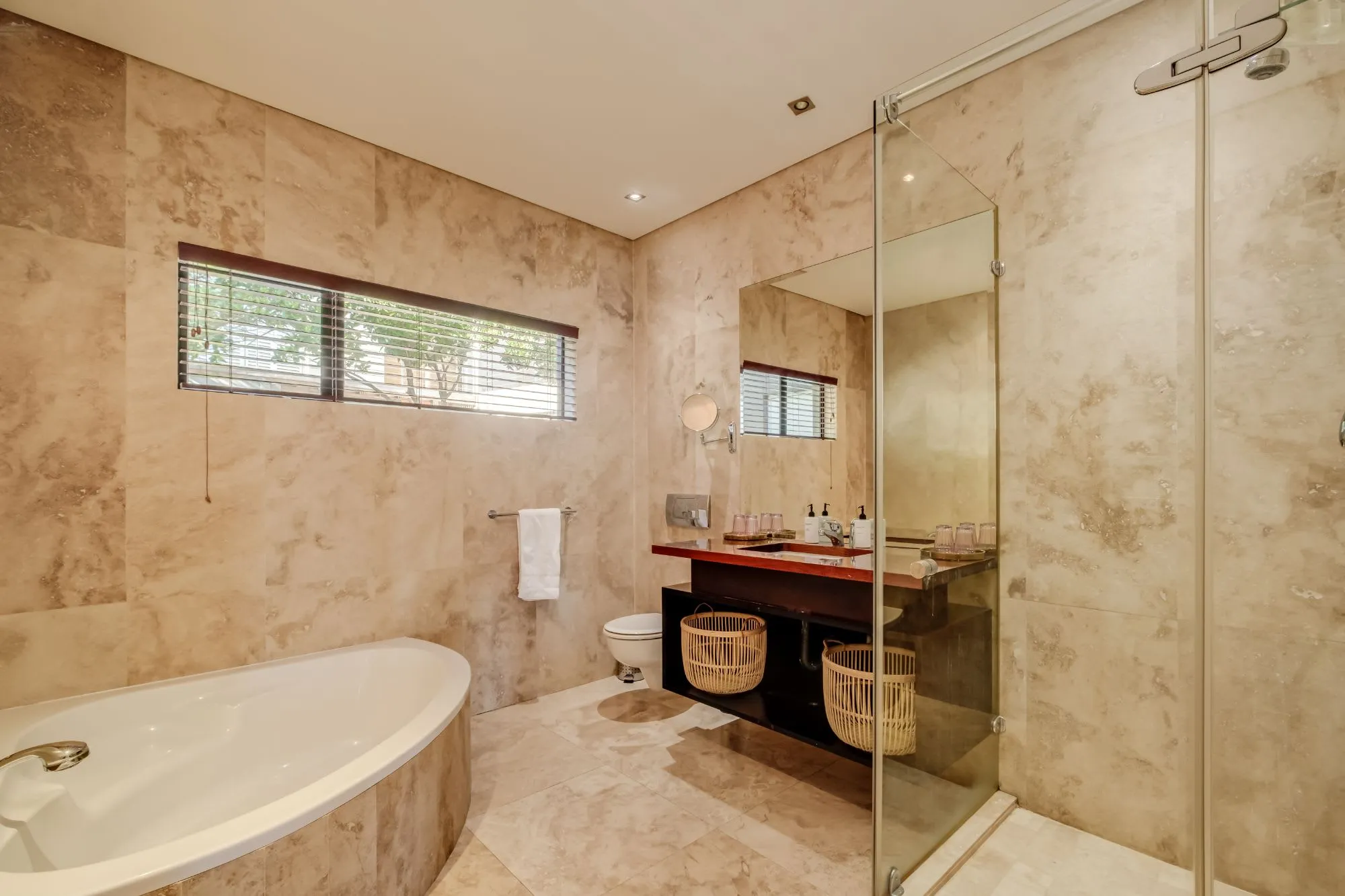 property_[object Object]_40