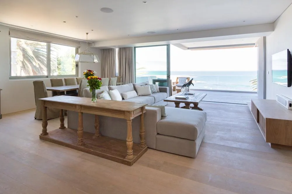 Boulder 302, Camps Bay