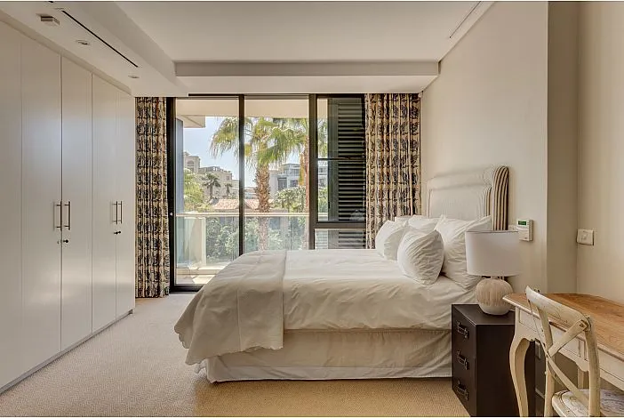 property_[object Object]_10