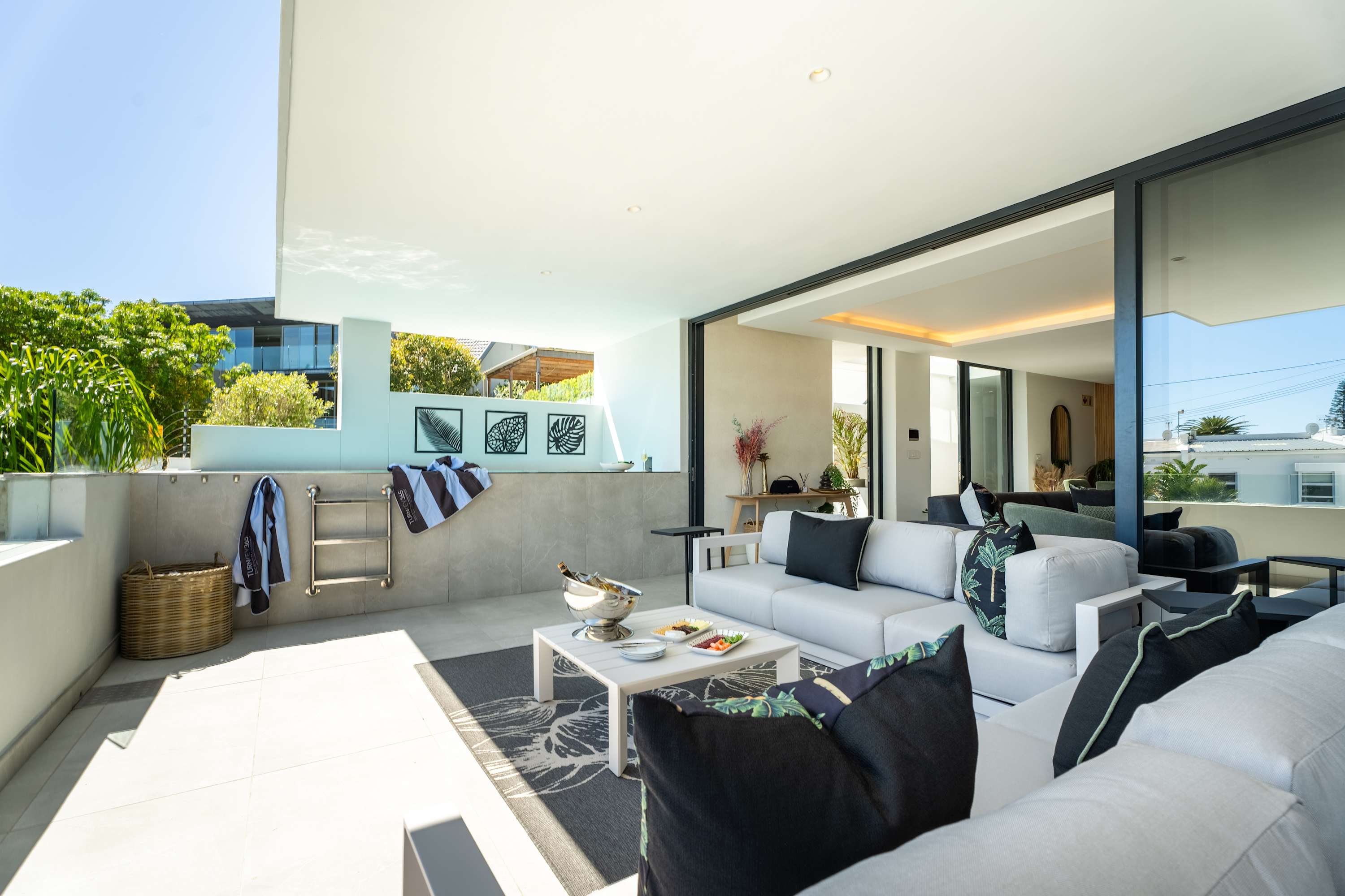 property_[object Object]_4