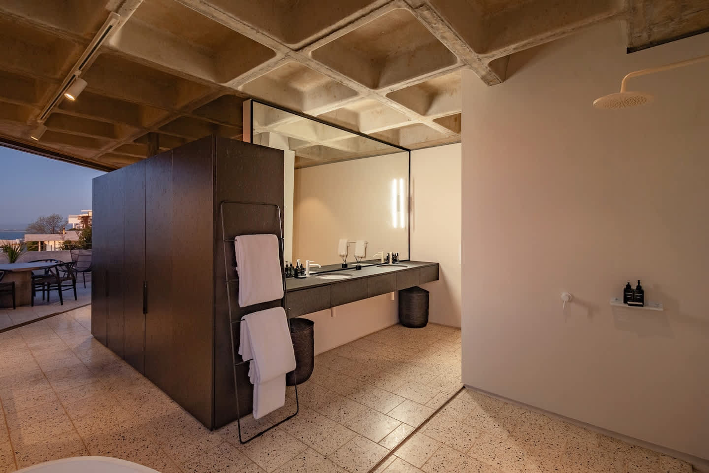 property_[object Object]_17