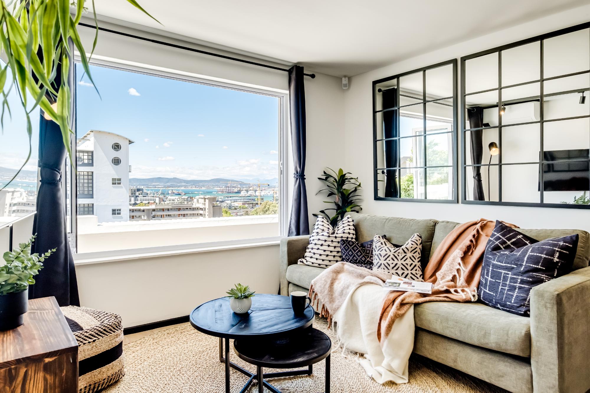 Views for Days, Green Point