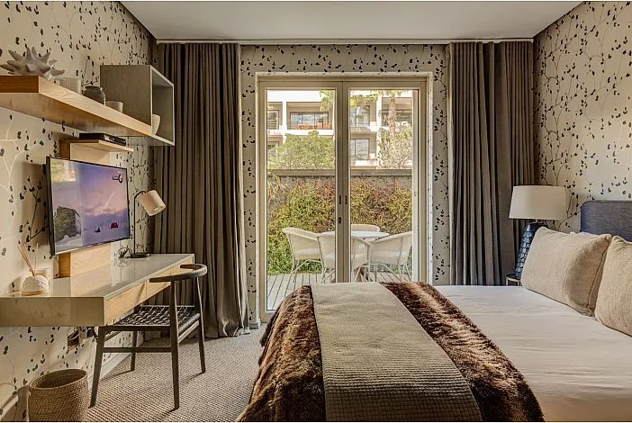 property_[object Object]_18