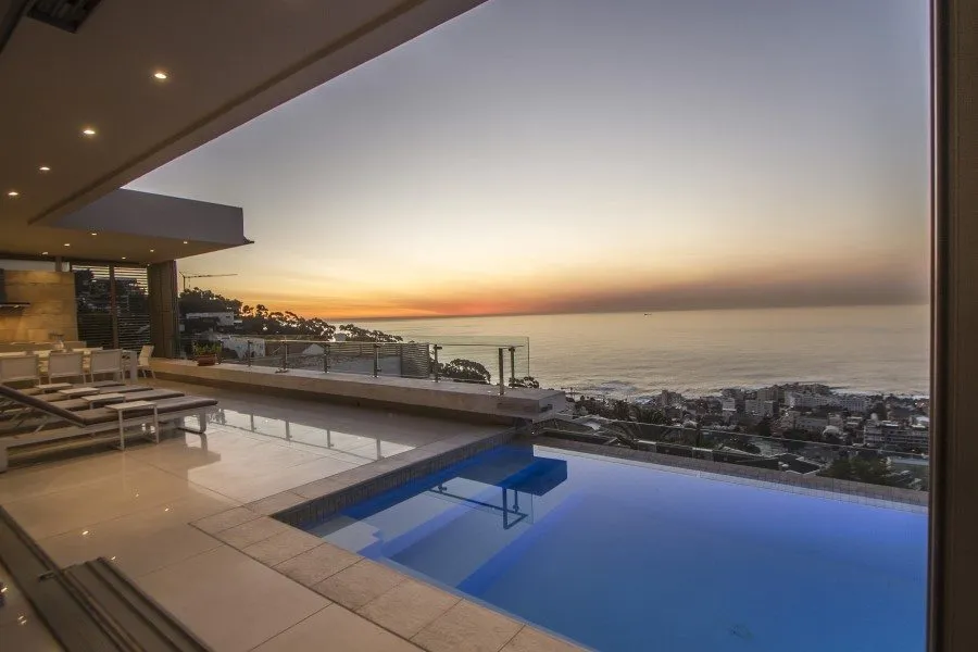 Bantry Bay Nautica, Fresnaye