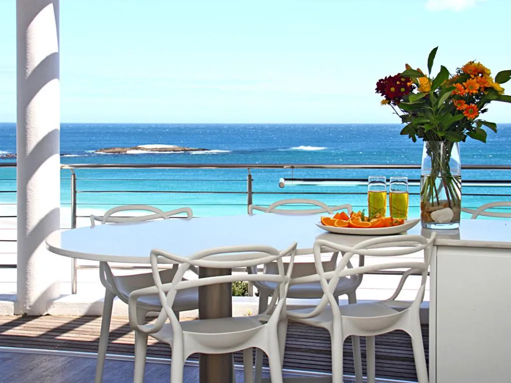 Modoco, Camps Bay